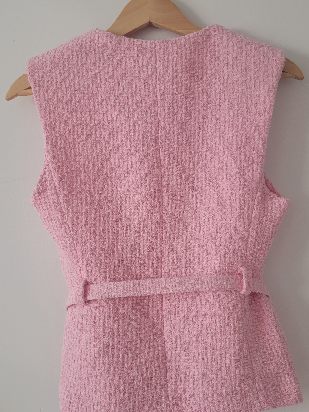 Zara Pink Bouclé Sleeveless Belted Vest with Gold Buttons - Picture 3 of 5